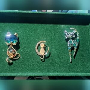 Cat Brooches